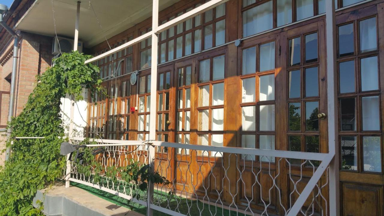 Gulnara Guesthouse Tasjkent Buitenkant foto