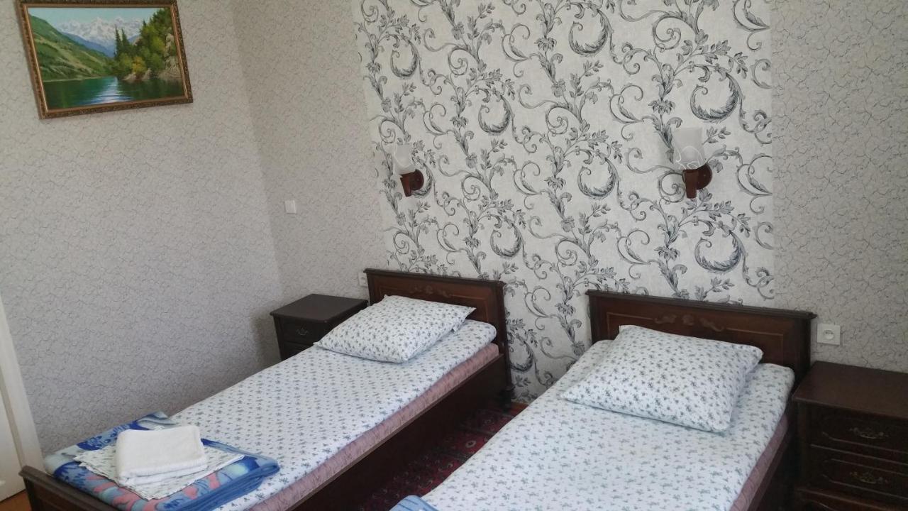 Gulnara Guesthouse Tasjkent Buitenkant foto