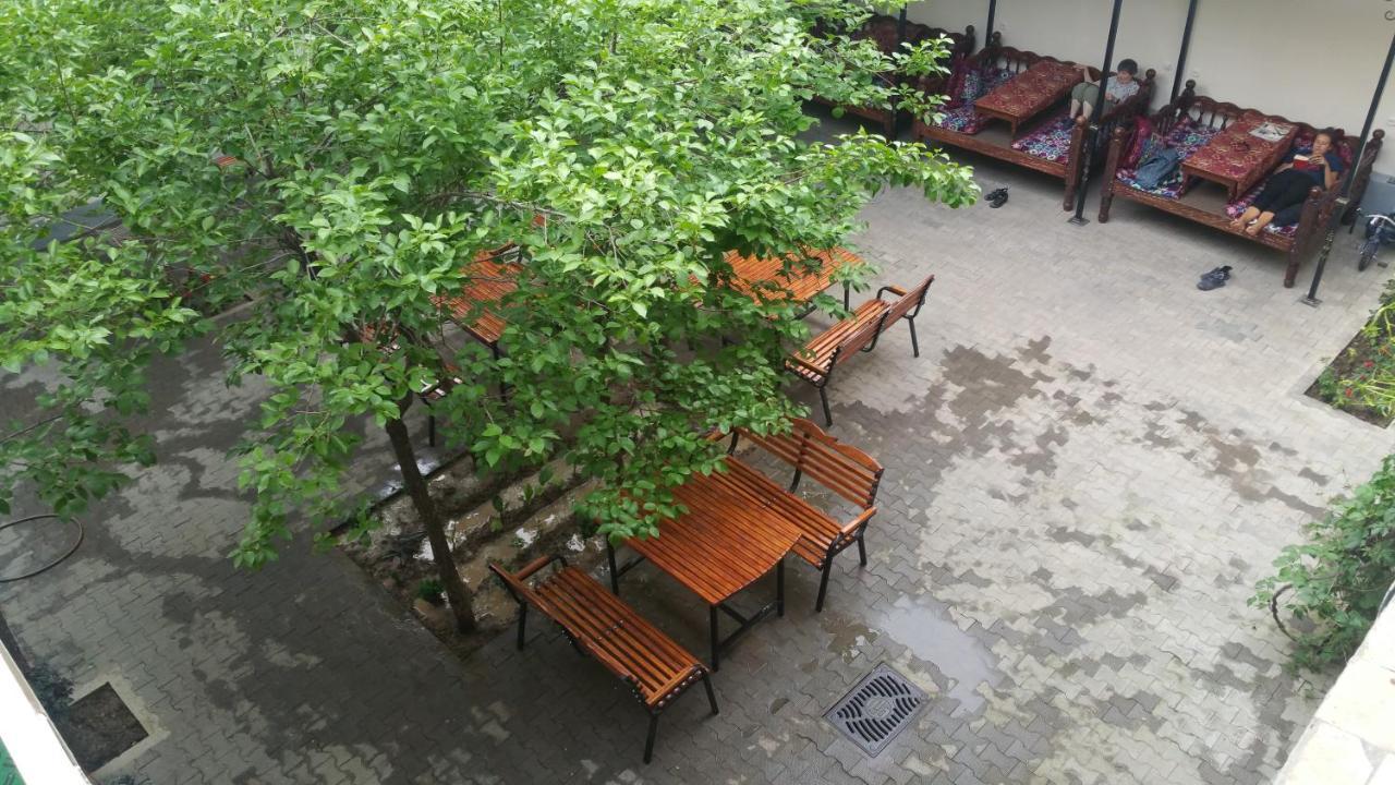 Gulnara Guesthouse Tasjkent Buitenkant foto